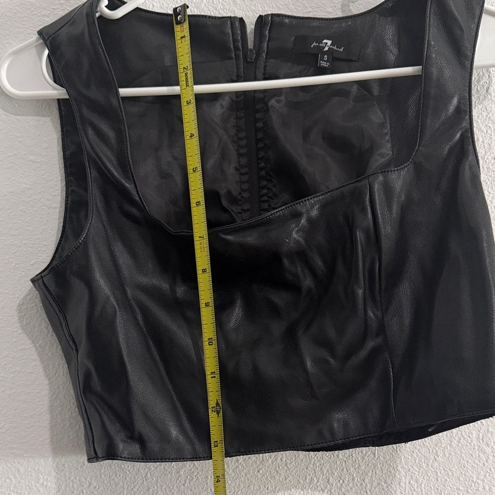7 for All Man Kind SET - Faux Leather Shorts and Crop - Picture 11 of 13